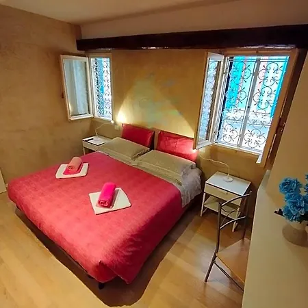 Ca Lirica -peace Of Mind Just A Few Steps From St. Marks Square Hotel 2*