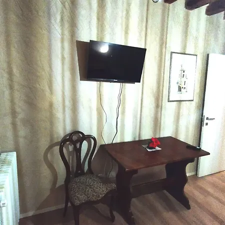 Ca Lirica -peace Of Mind Just A Few Steps From St. Marks Square 2* 베니스